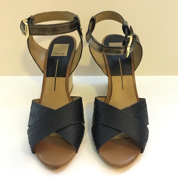 SOLD - Dolce Vita Kelly Sandal - Picture 5 of 8